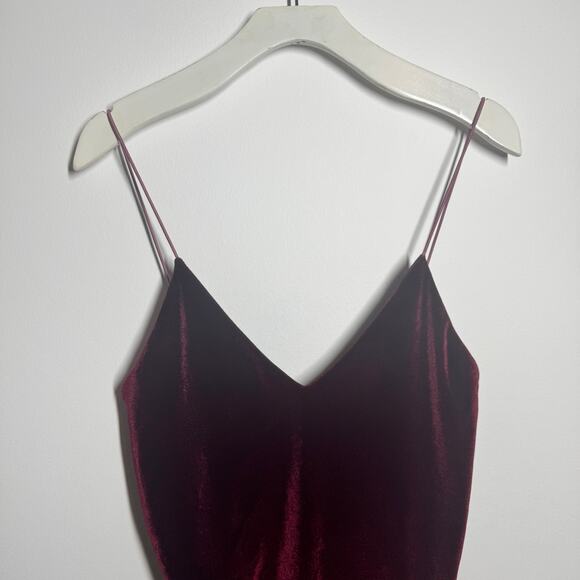TOBI Dress Women S/P Maroon Red Velvet Holiday Date Night Dark Romantic Y2K Club - Picture 3 of 6